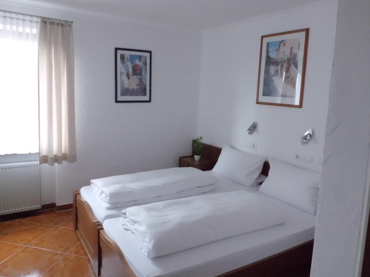 Hotel Restaurant Zur Pfanne Urbar  Zewnętrze zdjęcie