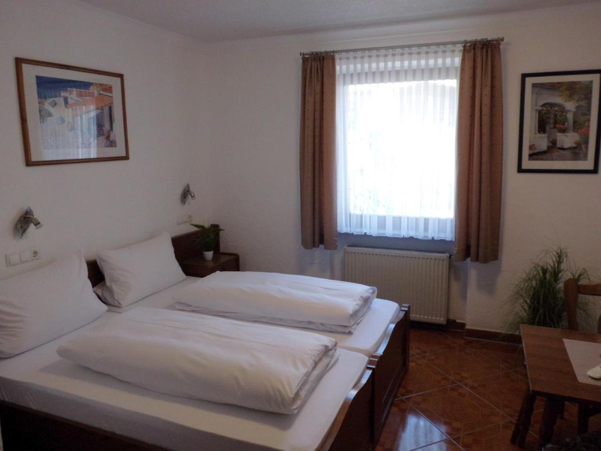 Hotel Restaurant Zur Pfanne Urbar  Zewnętrze zdjęcie