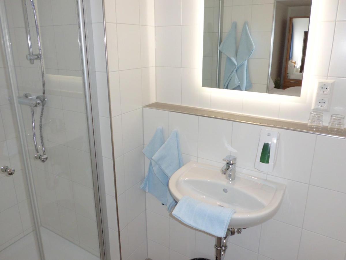 Hotel Restaurant Zur Pfanne Urbar  Zewnętrze zdjęcie